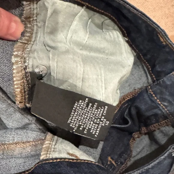 1822 Denim Dark Blue Cropped Jeans - Picture 7 of 11